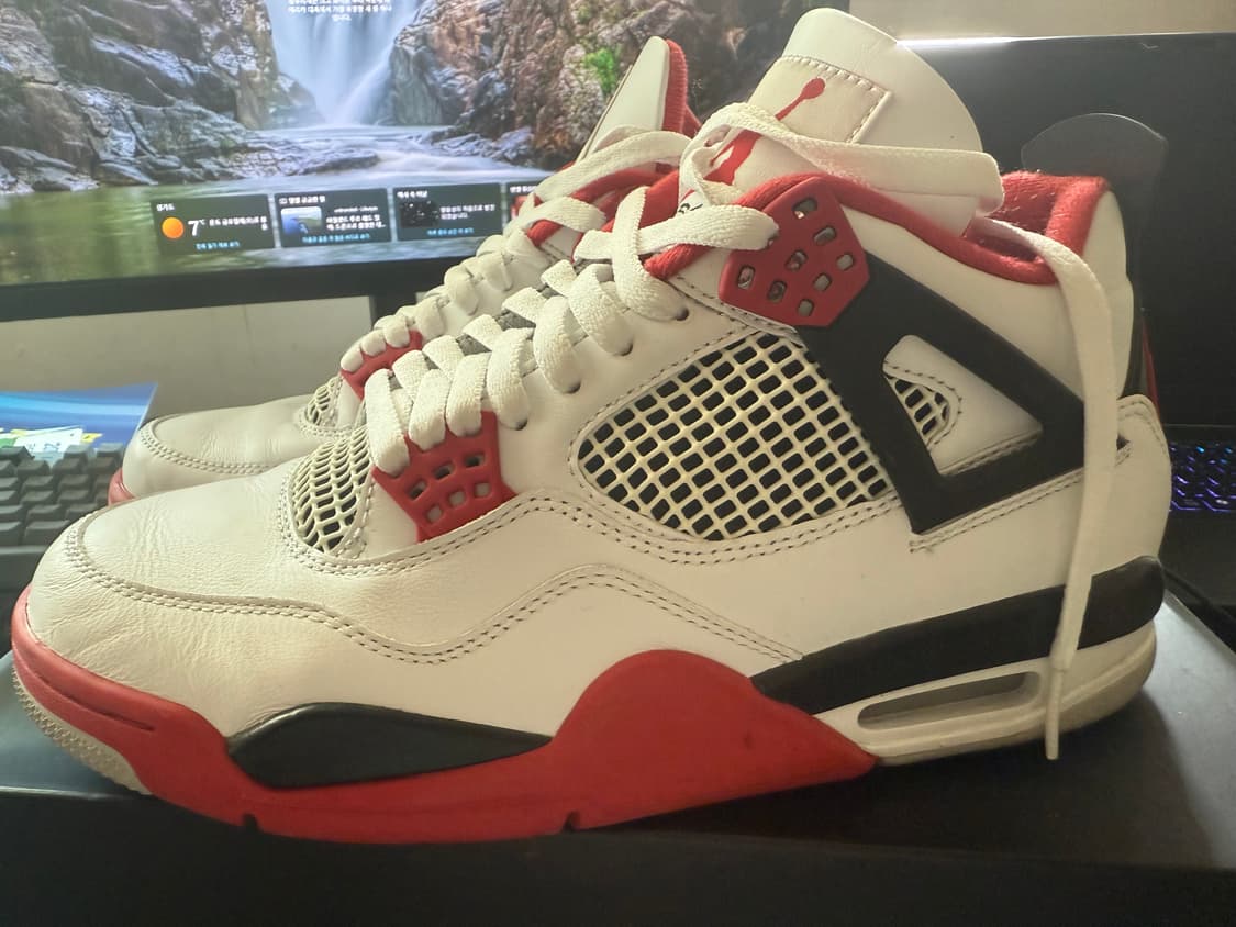 에어조던4 270 파이어레드 상품이미지2