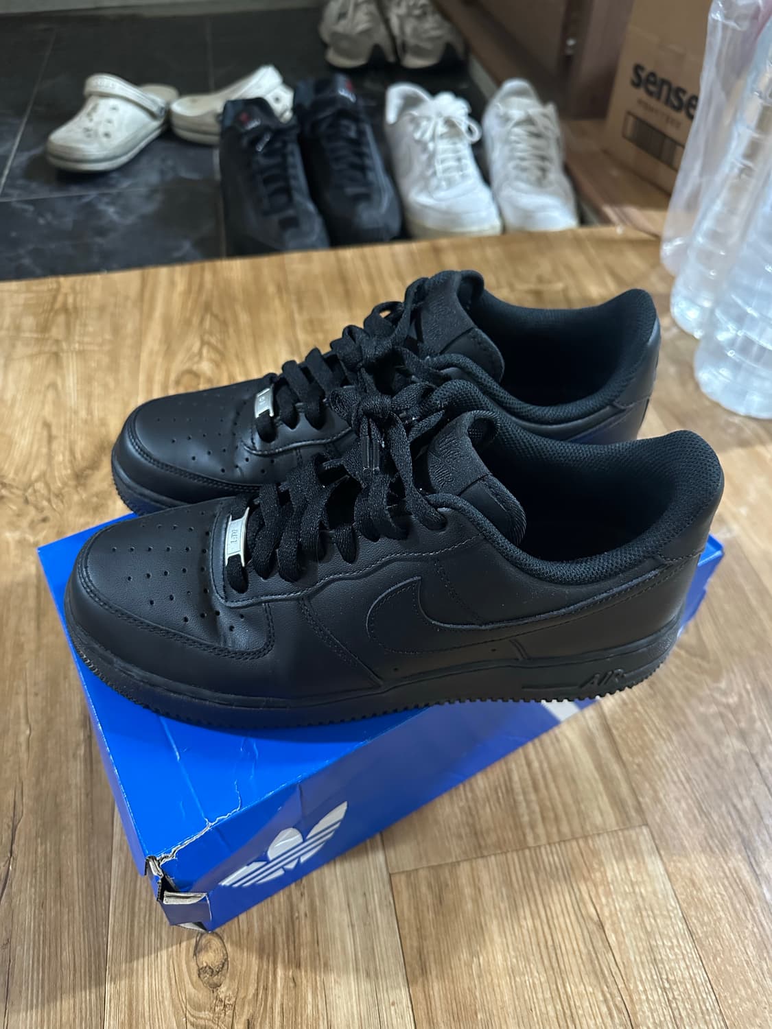 나이키 에어포스1  트리플 블랙 (275) 상품이미지3