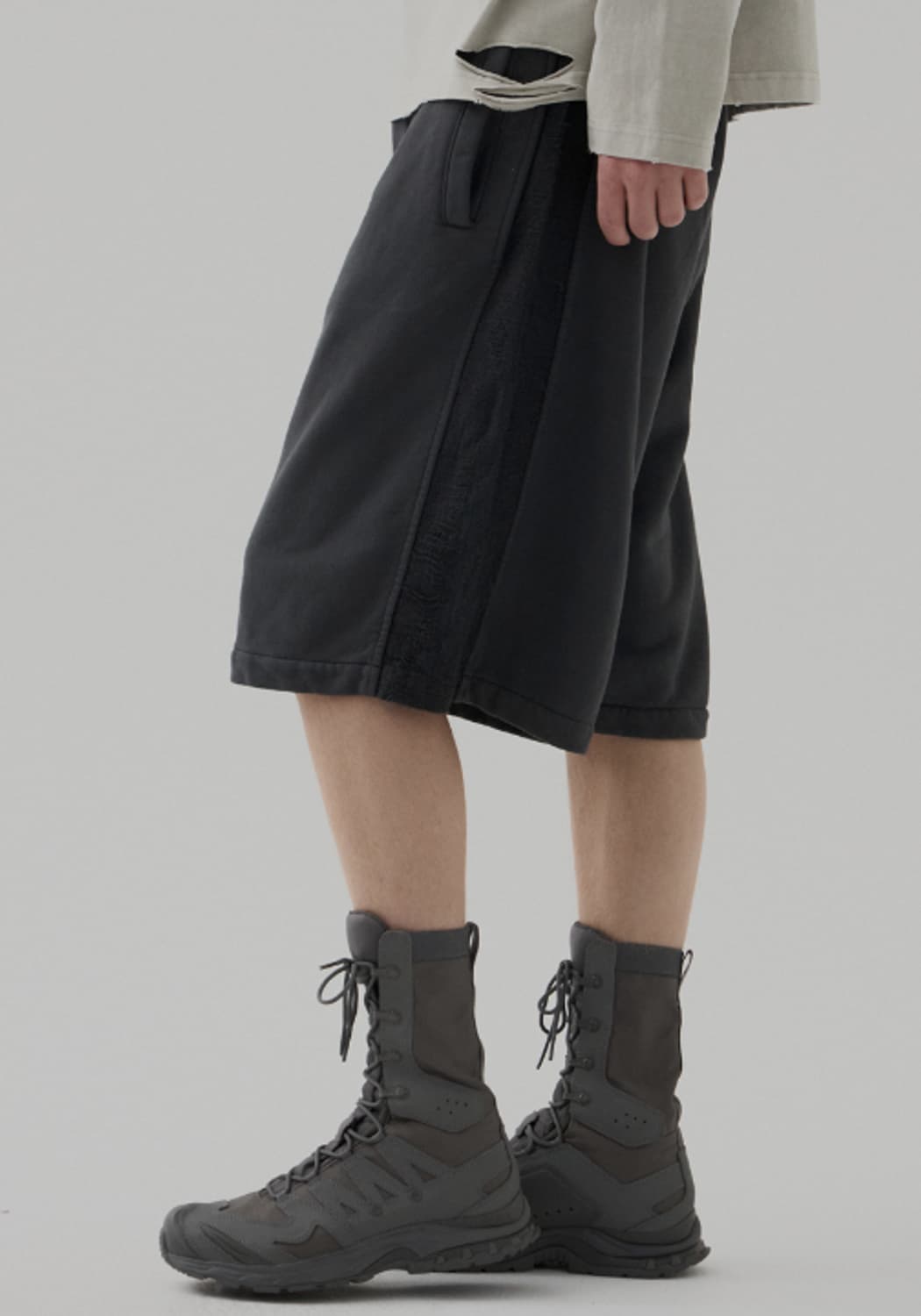 언어펙티드 버뮤다 팬츠 팝니다 unaffected  상품이미지4