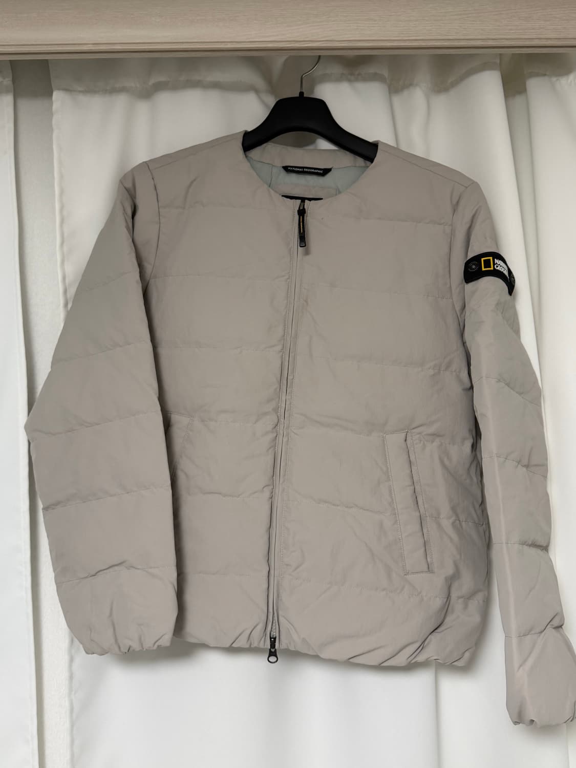 네셔널지오그래픽 경량 패딩 상품이미지1