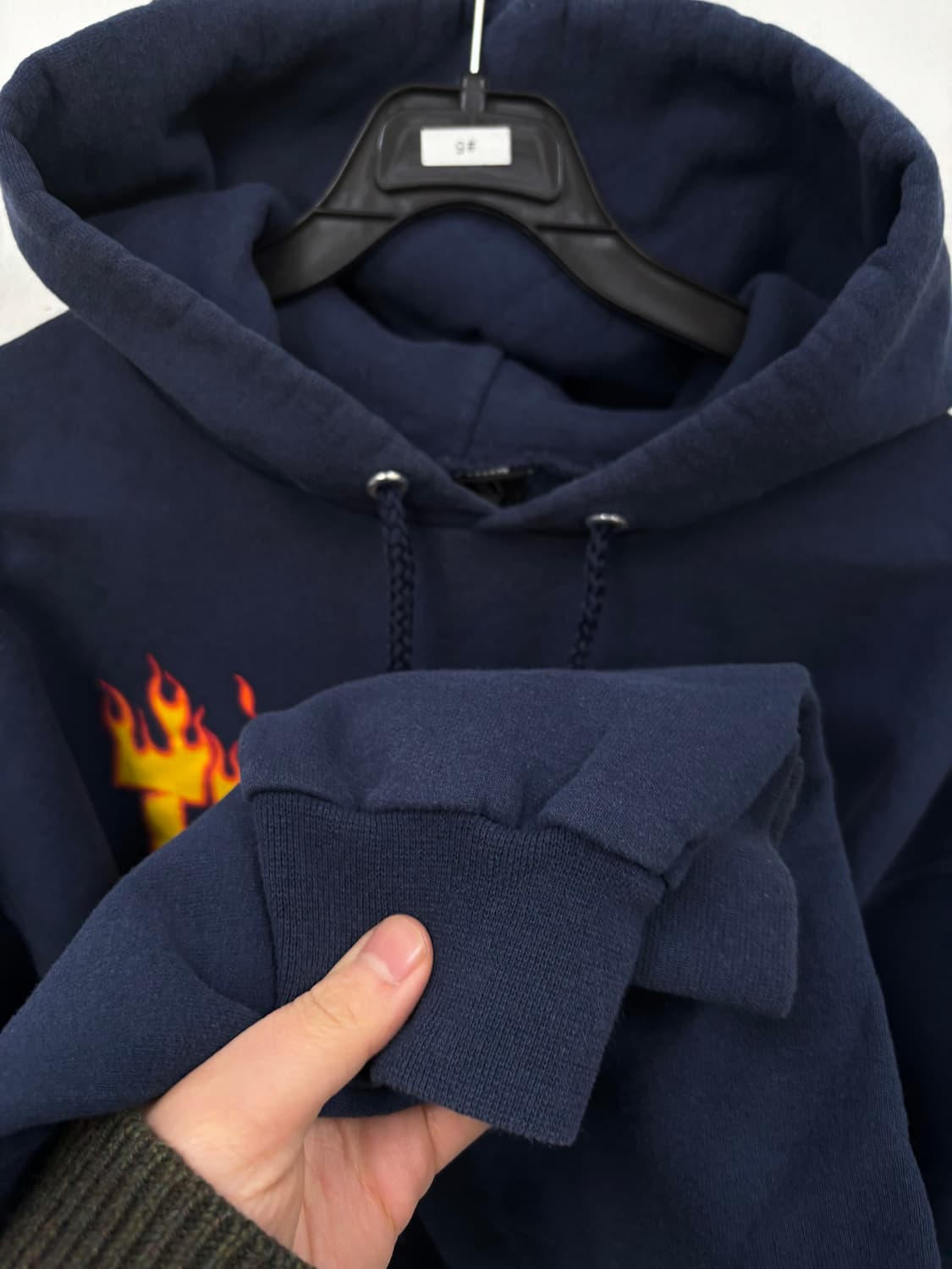 트레셔 후드티 상품이미지3