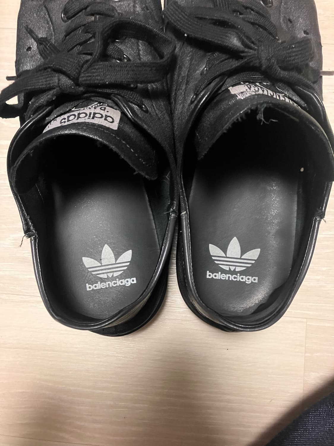 [44] 발렌시아가 아디다스 스탠스미스 원아웃 블랙 상품이미지4