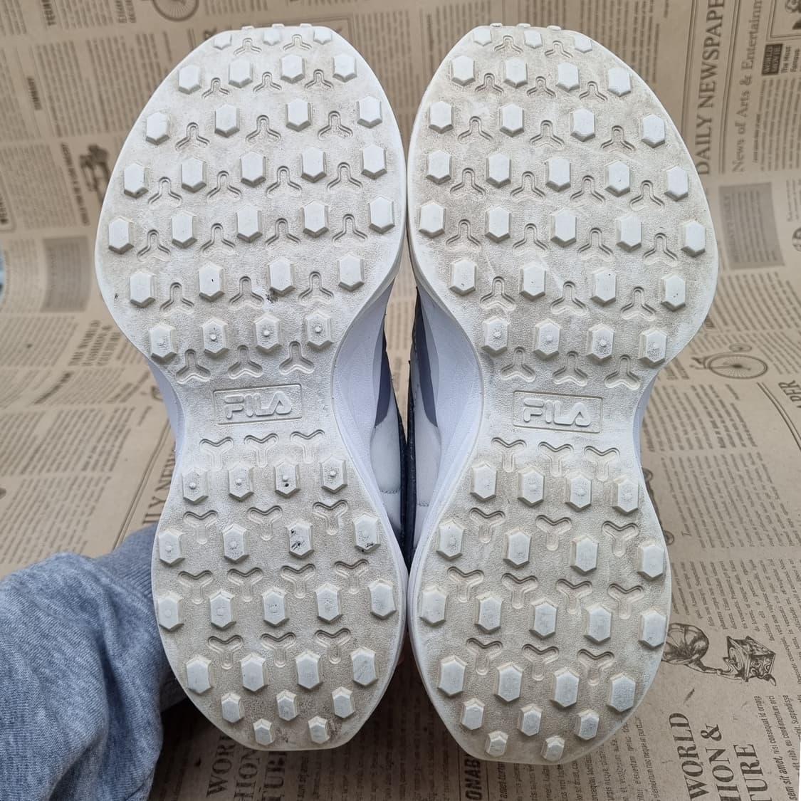 휠라 트라이벌 레이스 1999 여성운동화240 상품이미지3