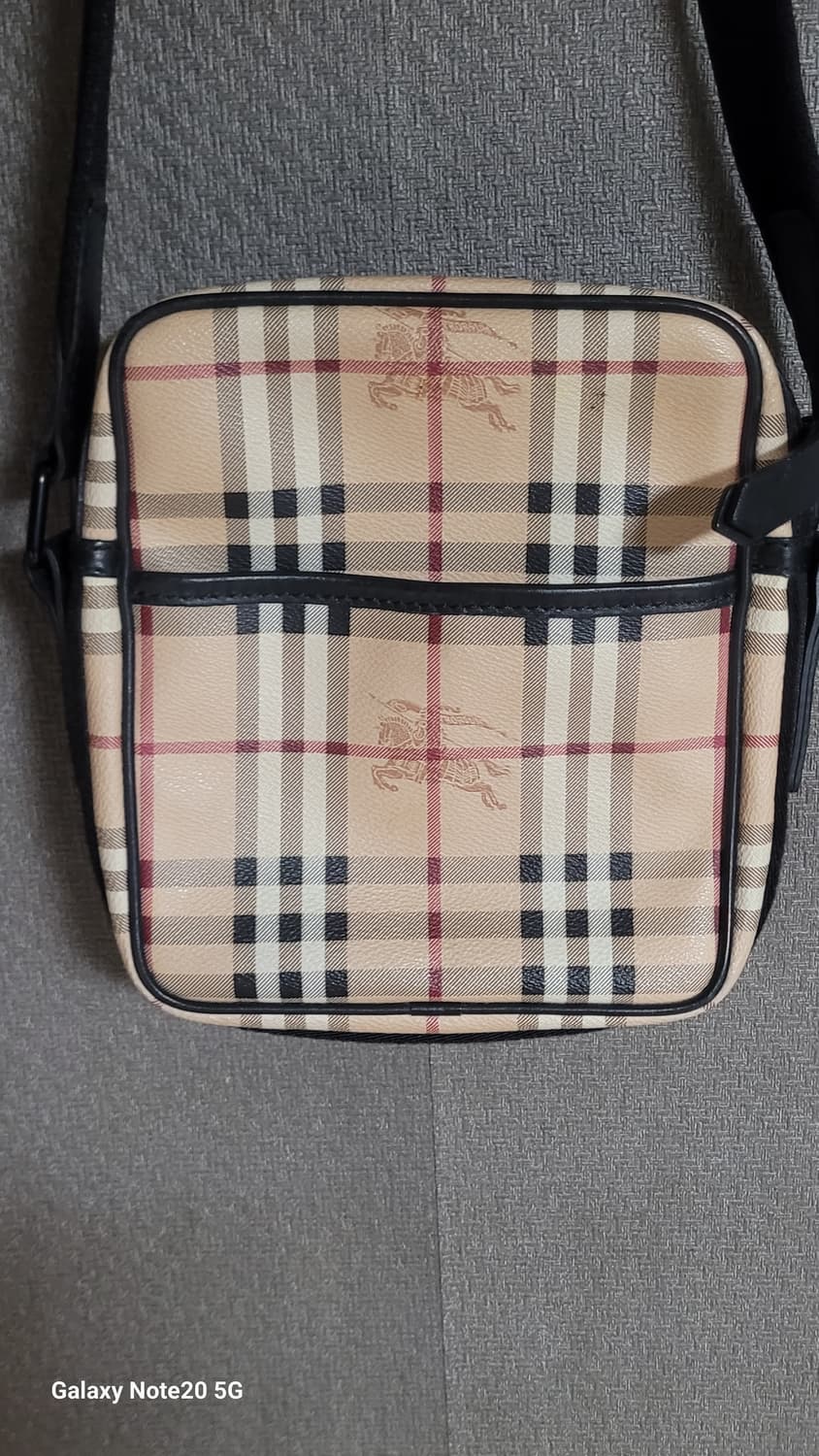 버버리 노바체크 크로스백 상품이미지1