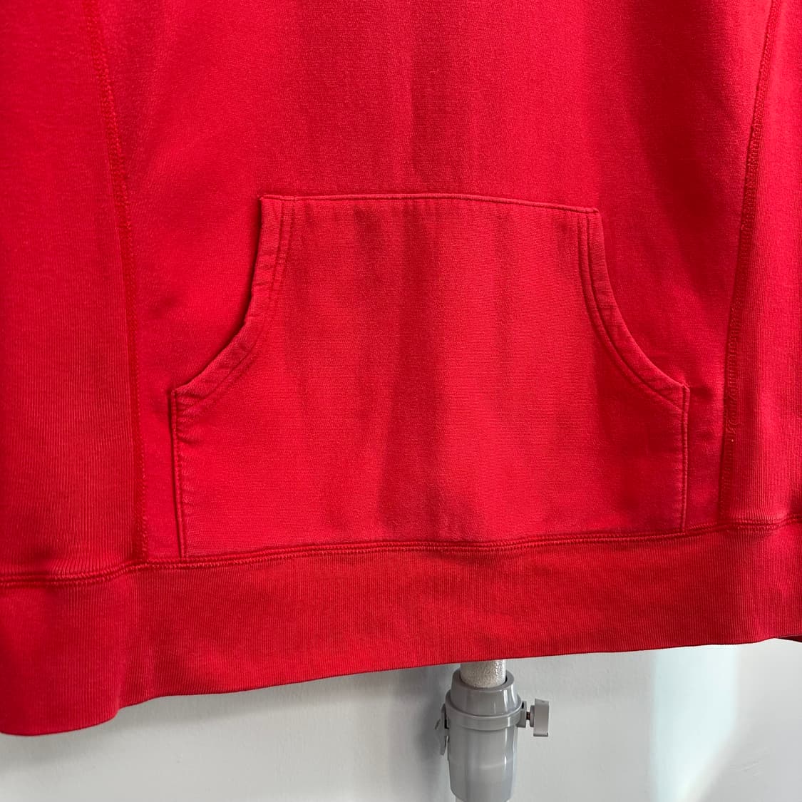 슈프림 클래식 자수 로고 후드티 상품이미지4