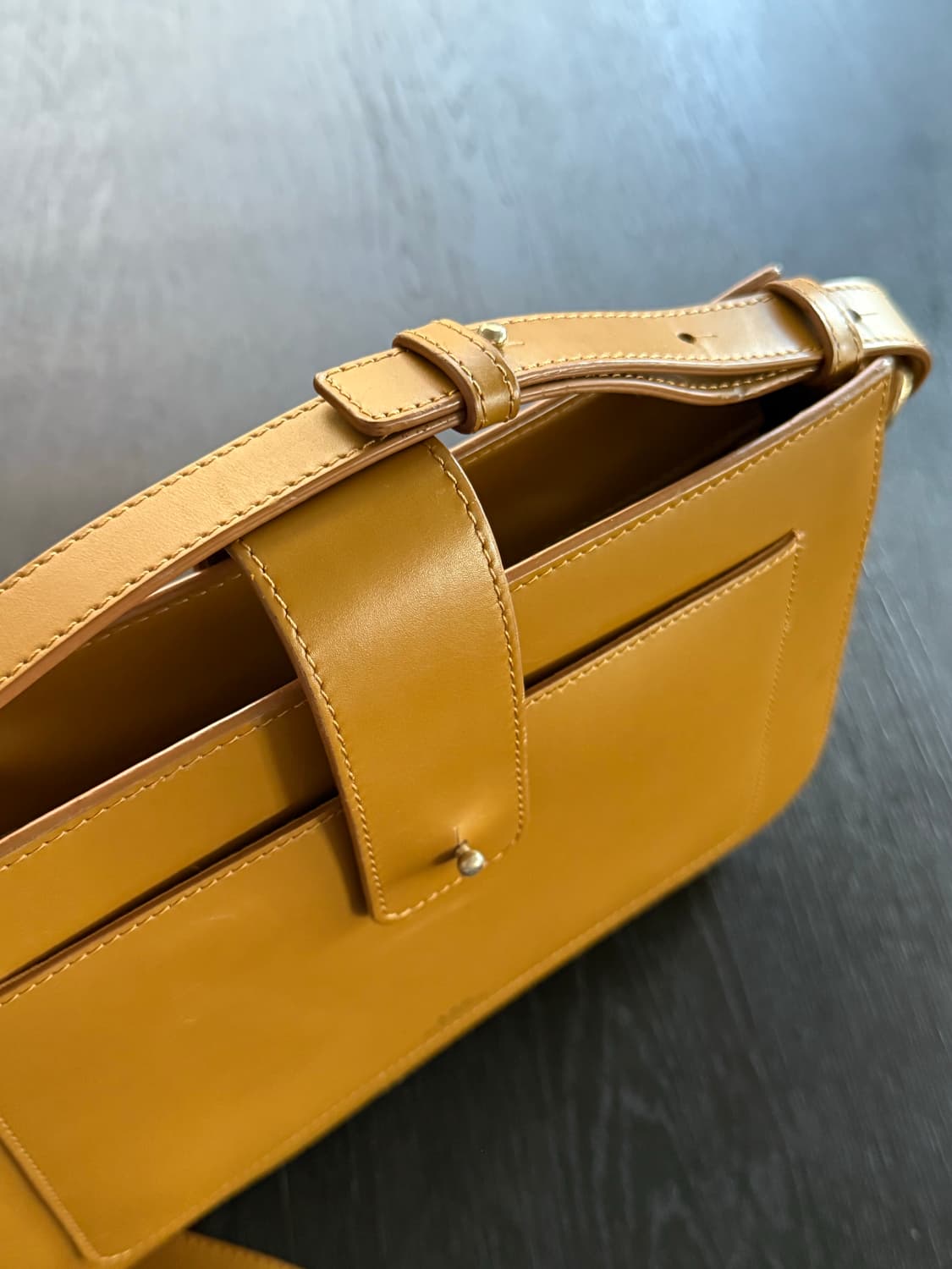 A.P.C. 아페쎄 Albane 알반백 현아백 상품이미지3