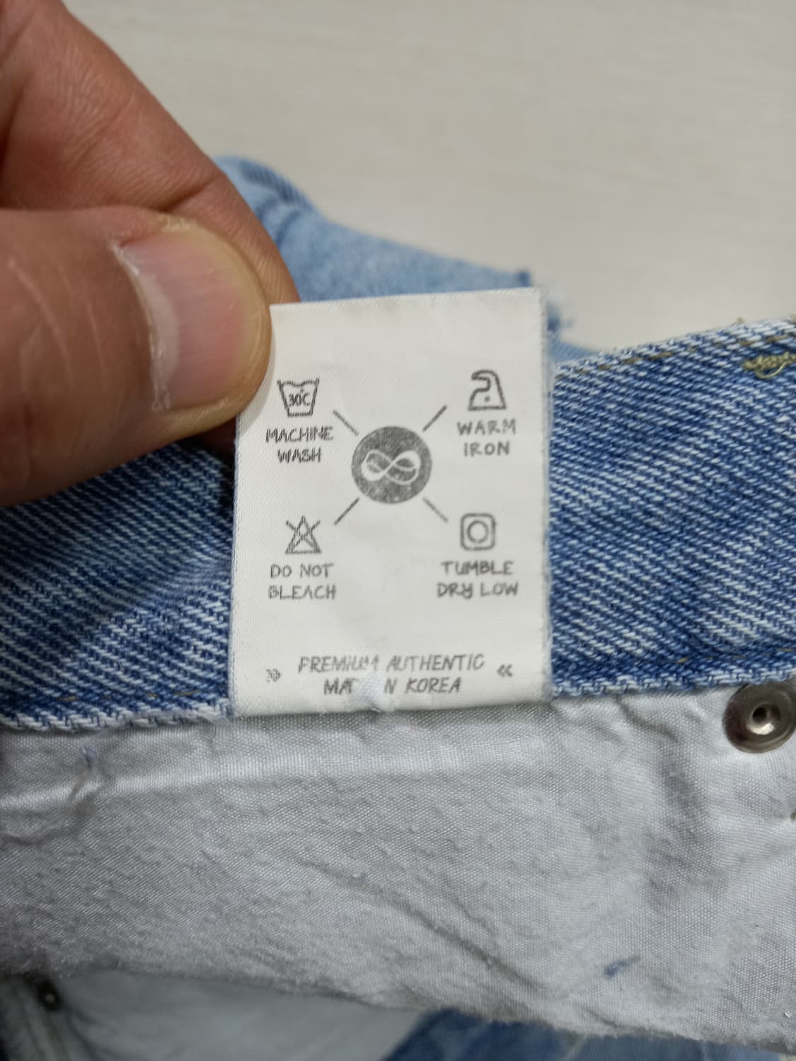 28 RIBBON Kor 데미지워싱 슬림일자 연청 28-918 상품이미지8