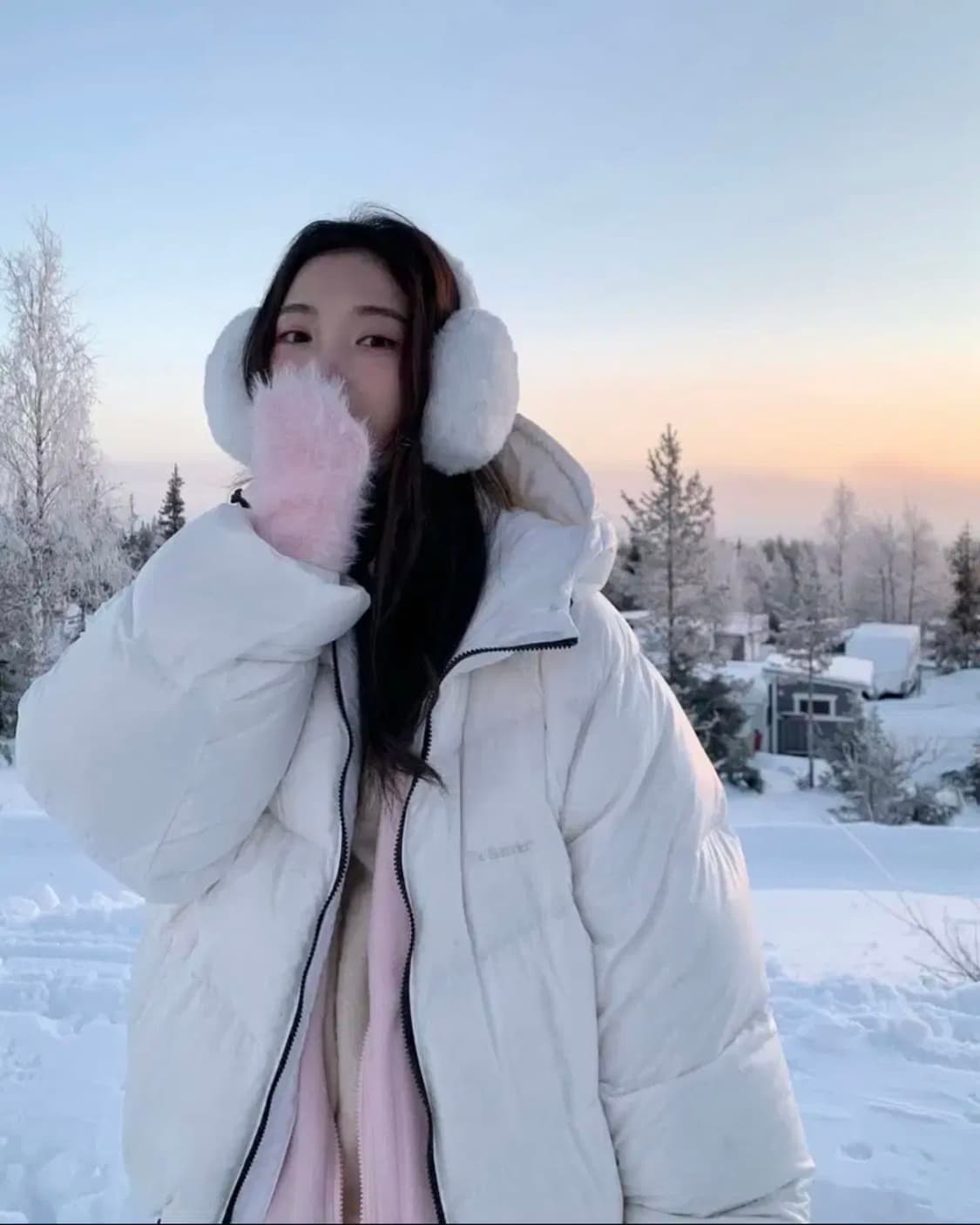 더바넷 리버시블 패딩 화이트 상품이미지1