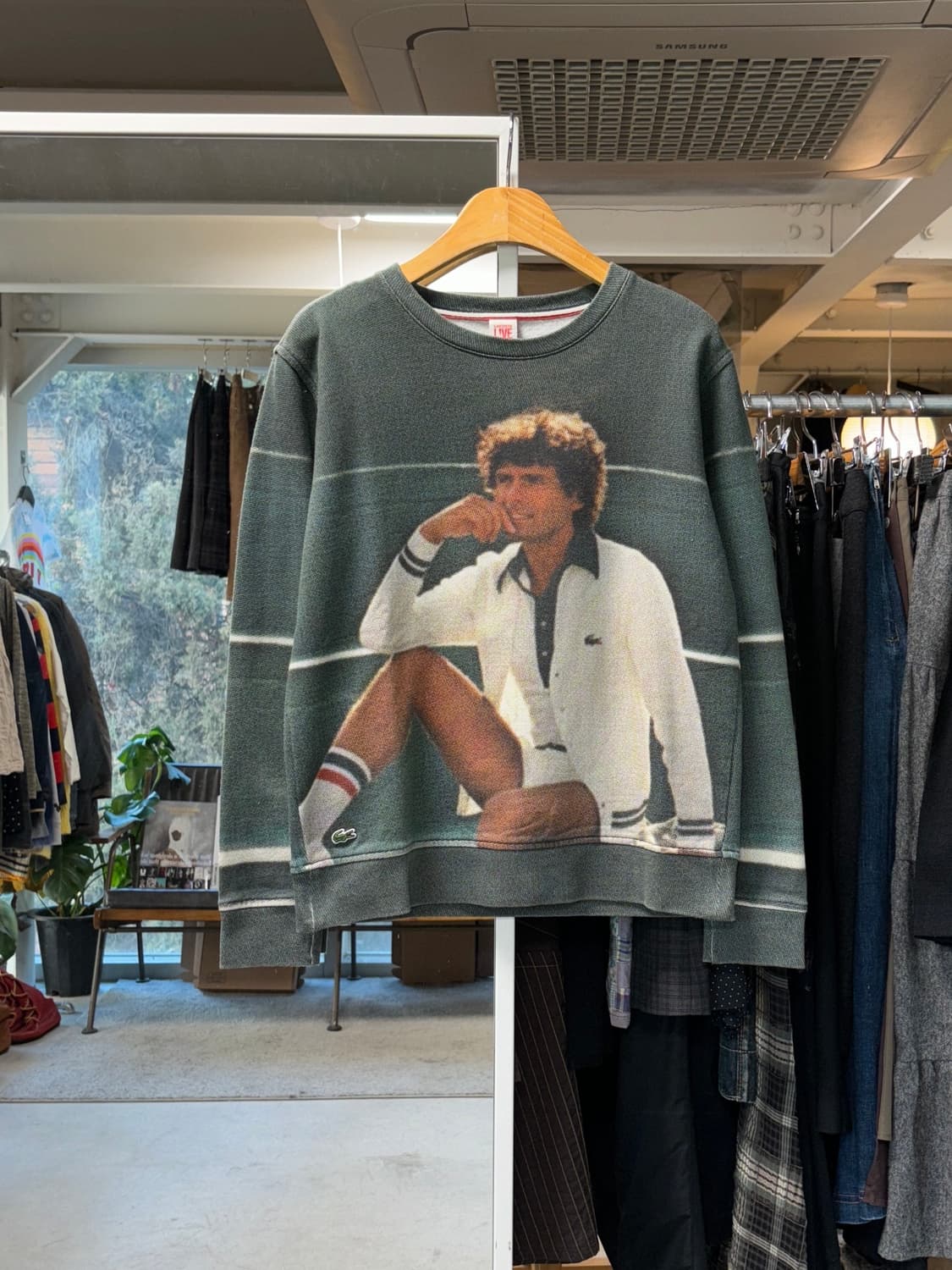 라코스테 빈티지 그래픽 스웻셔츠 상품이미지1