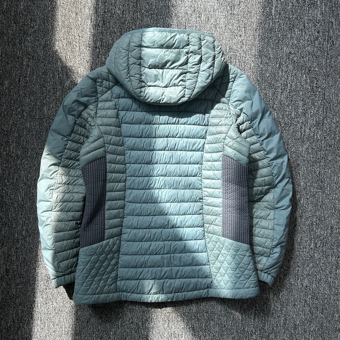 아이더 블루 경량 패딩  상품이미지2