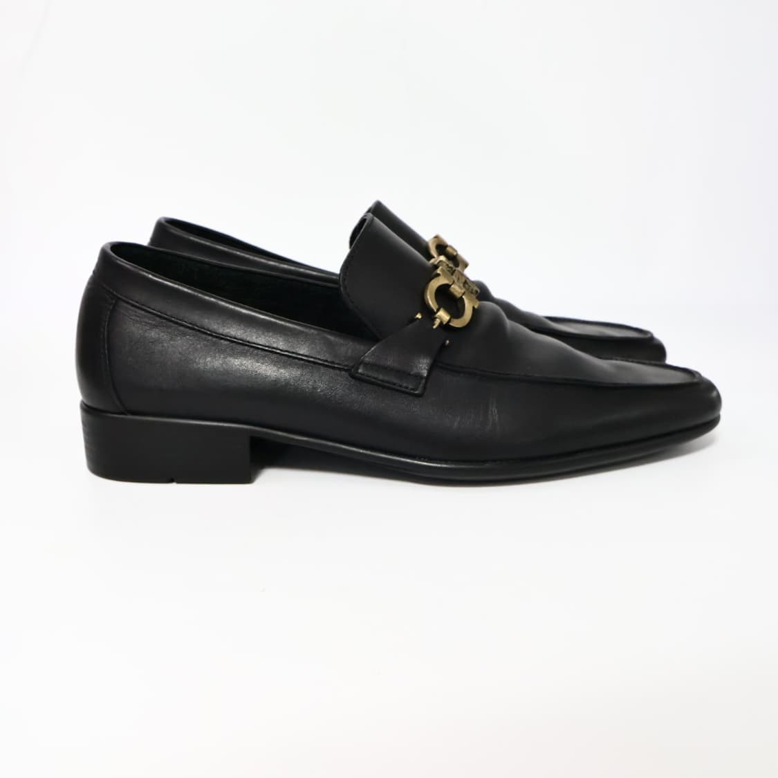 페라가모 금장 간치니 남성 로퍼 구두 6.5/250 상품이미지6