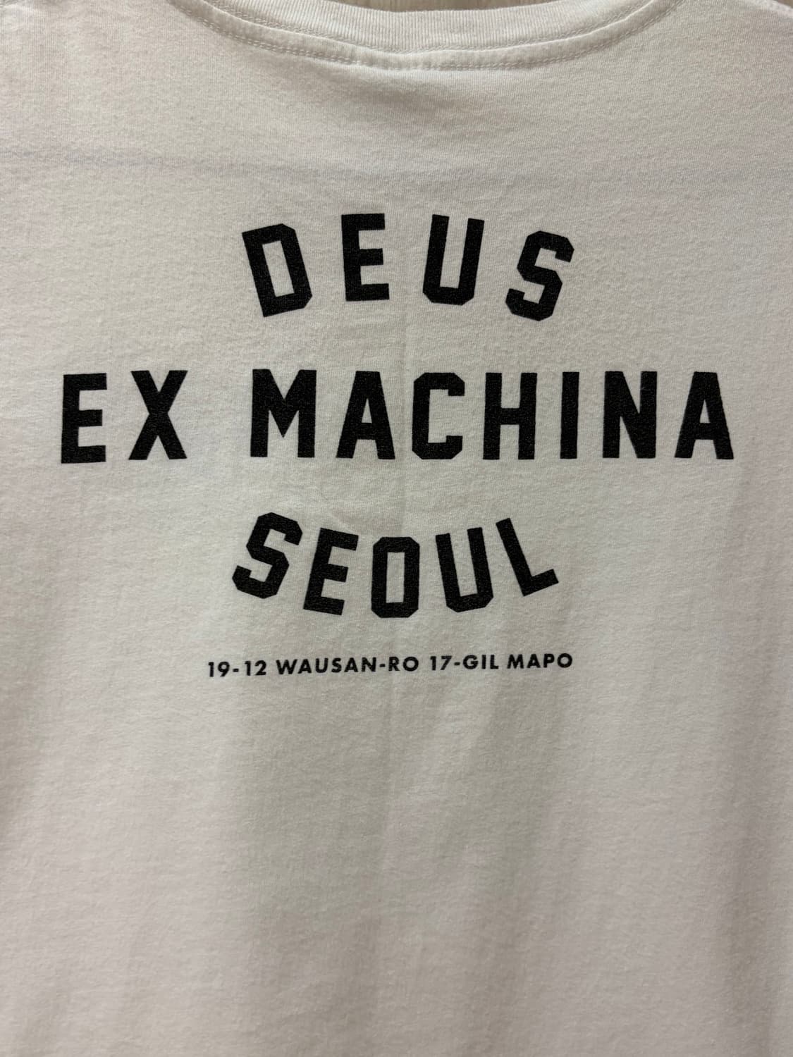 데우스 엑스 마키나 반팔티 화이트 상품이미지3