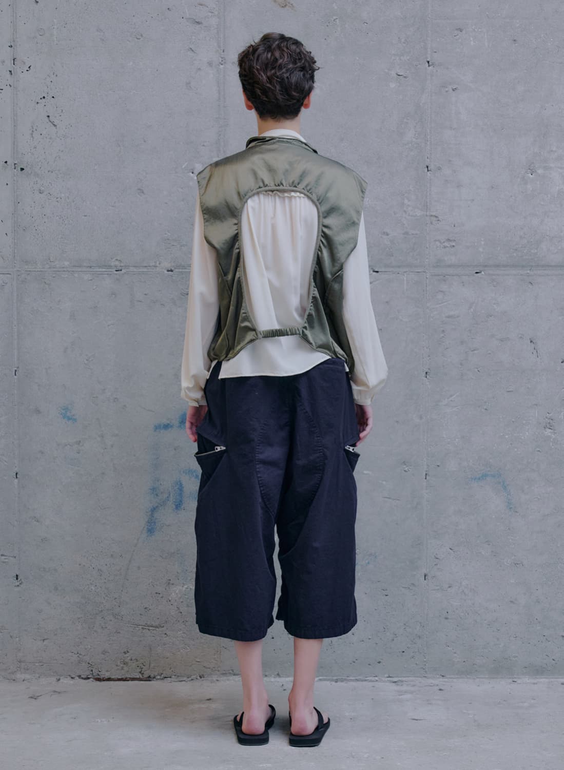 standalone vest 상품이미지3