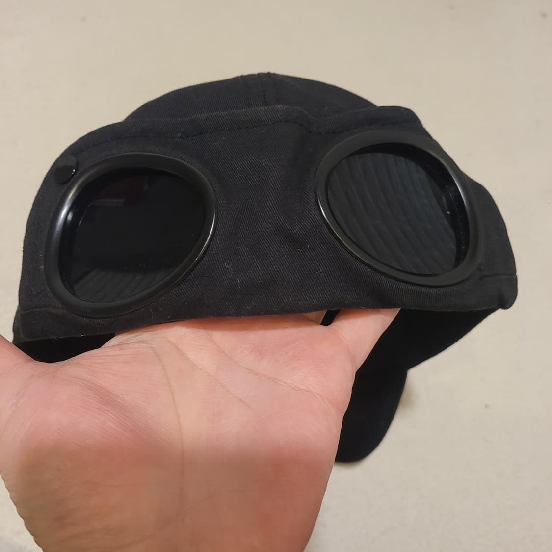 CP컴퍼니 자수 고글 캡 L 상품이미지4