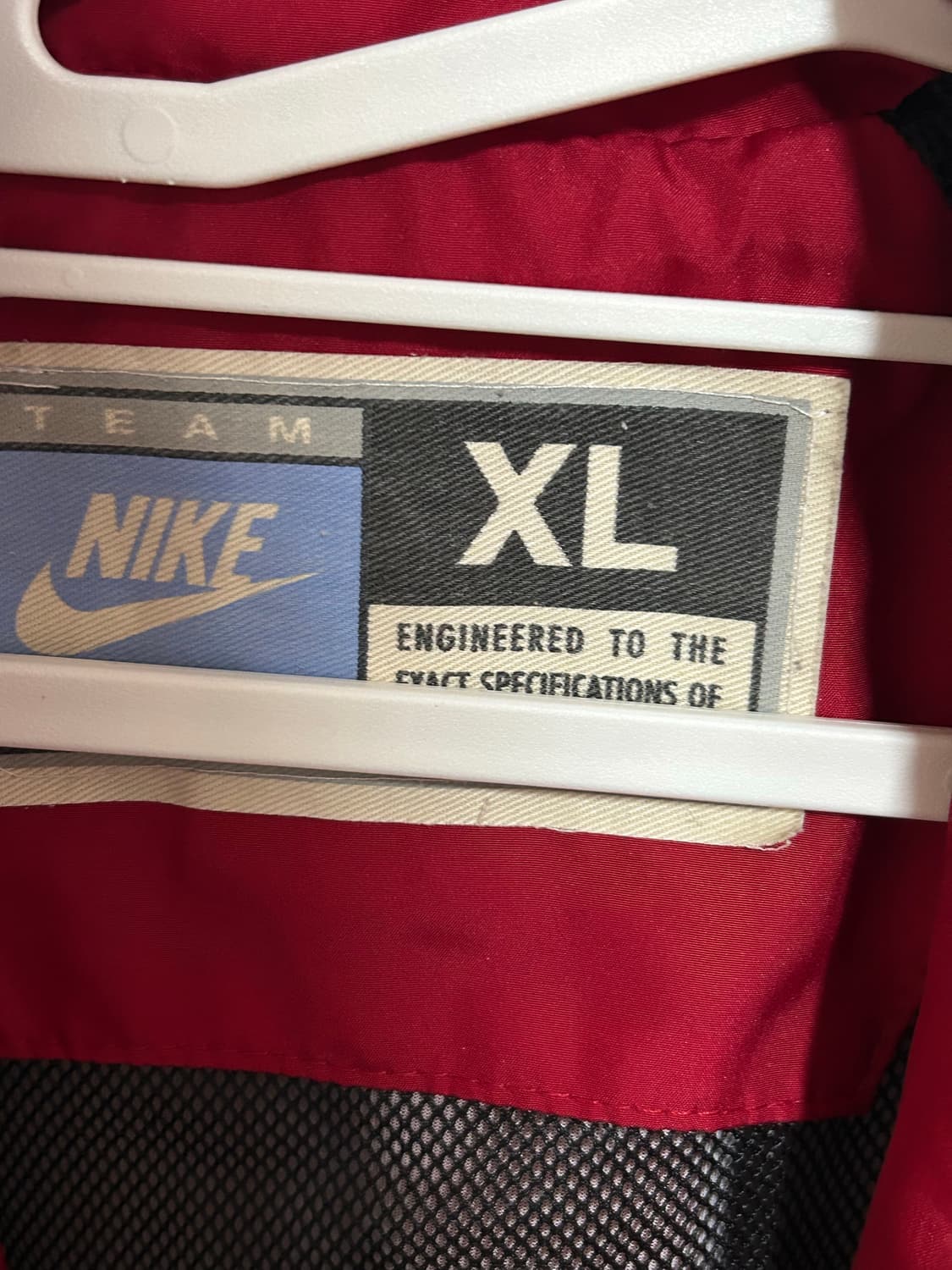 나이키 올드스쿨 사이드로고 검빨 스우시 바람막이 상품이미지3