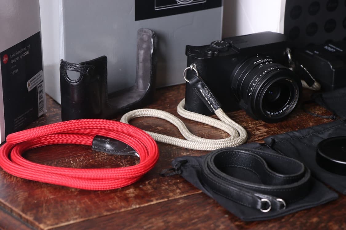 라이카 Q2 모노크롬 풀박스 상품이미지2