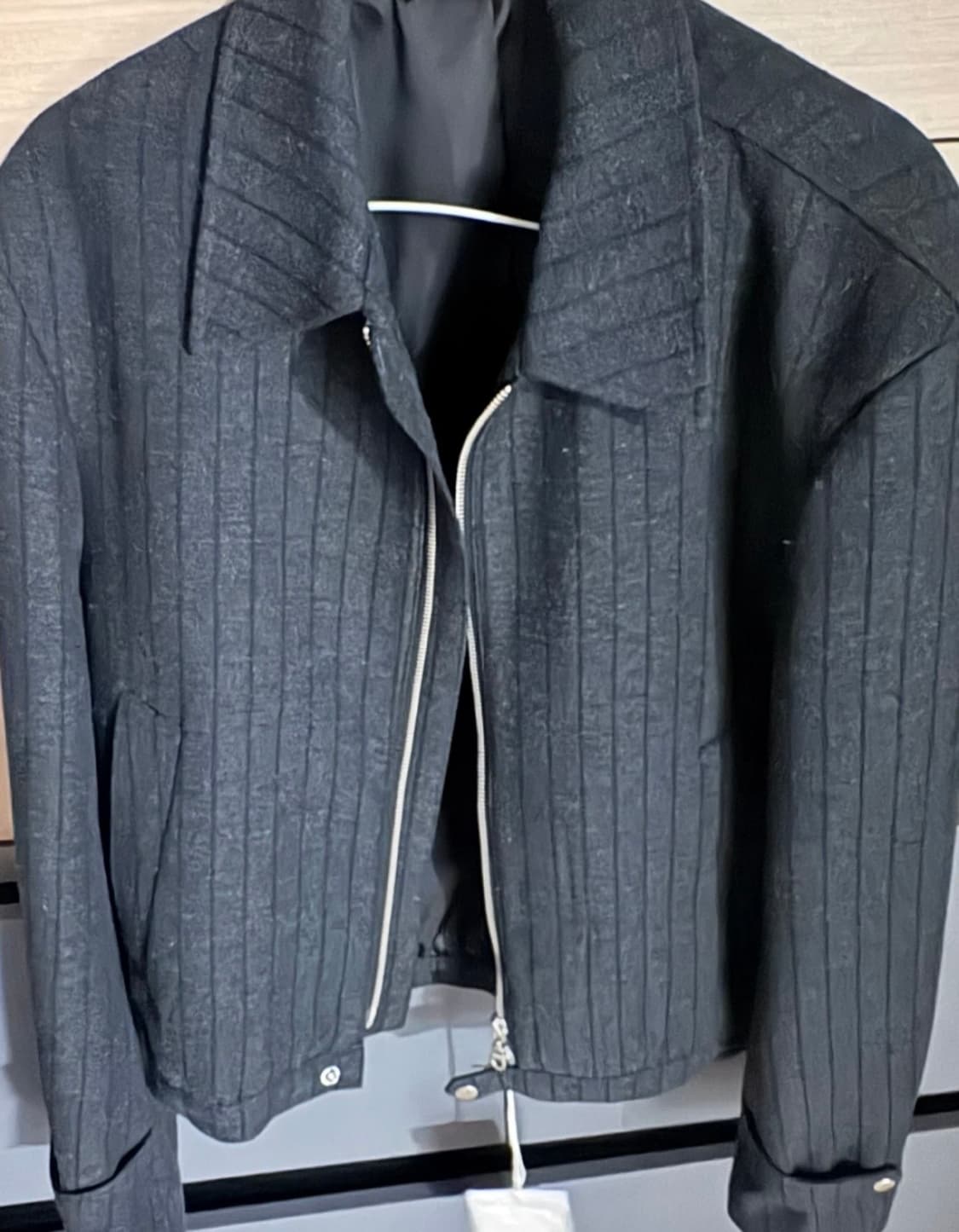 쿠어 헤링본 스트라이프 울 크롭 점퍼(그레이) M 새상품 상품이미지2