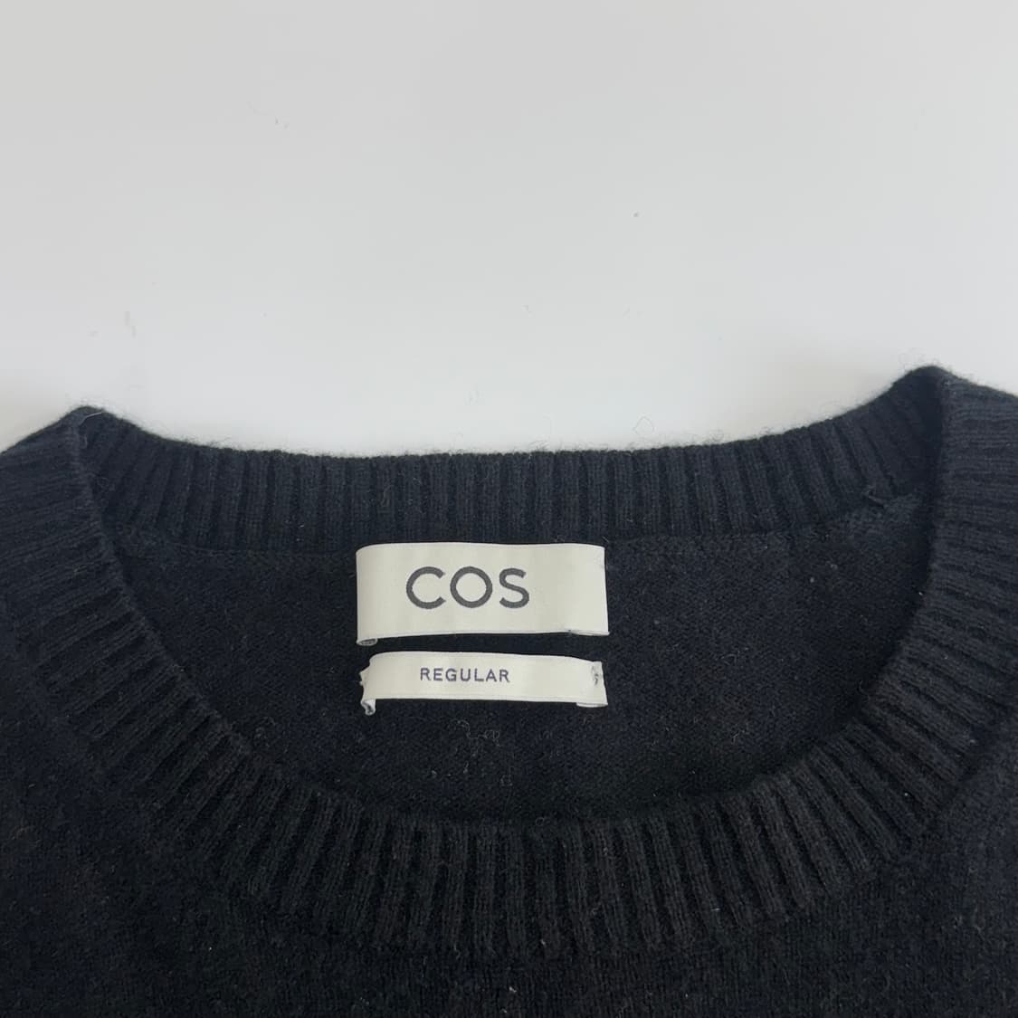 Cos 코스 캐시미어 블랙 니트  상품이미지5