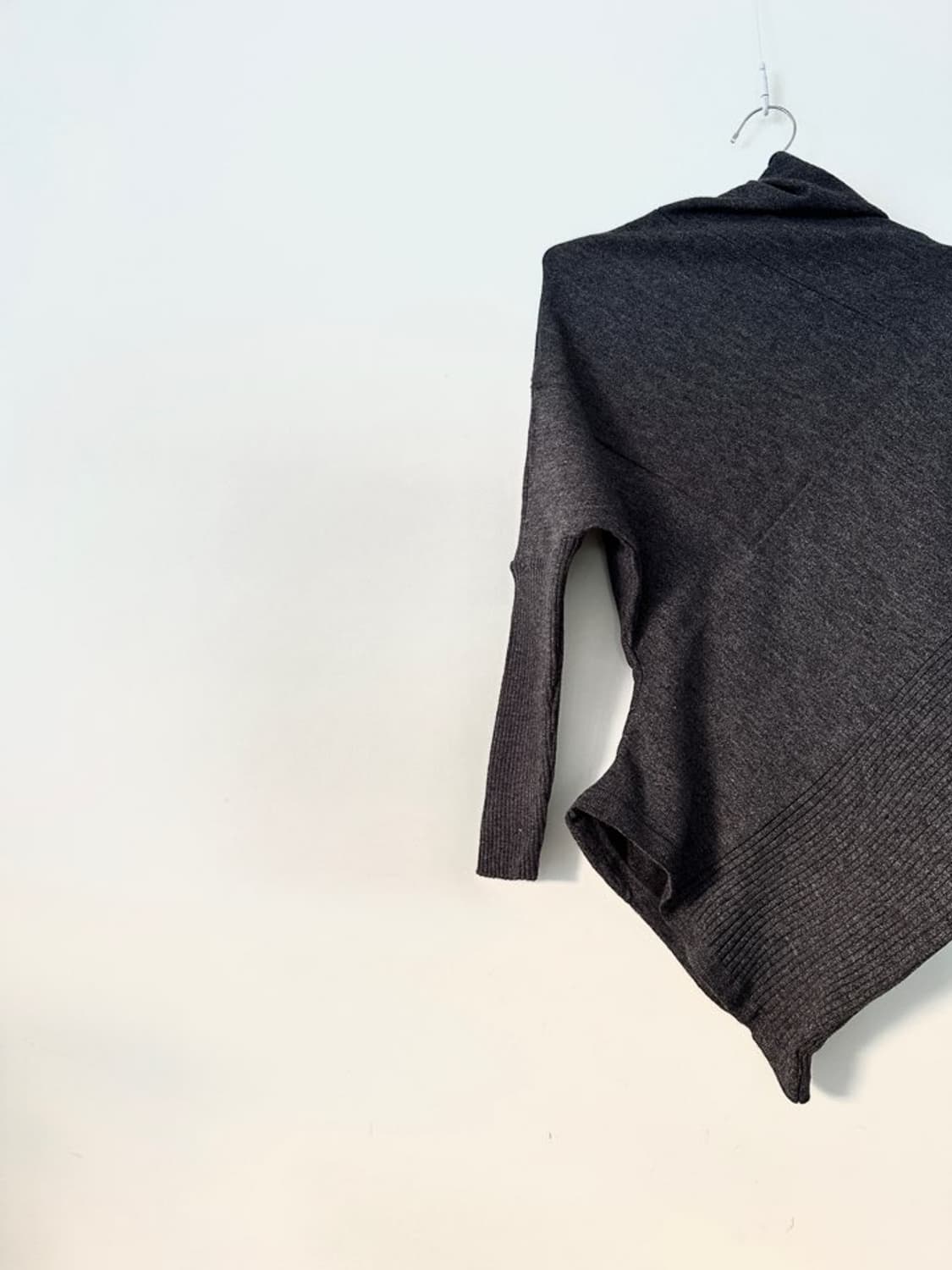 Round drape knit / grey 상품이미지2