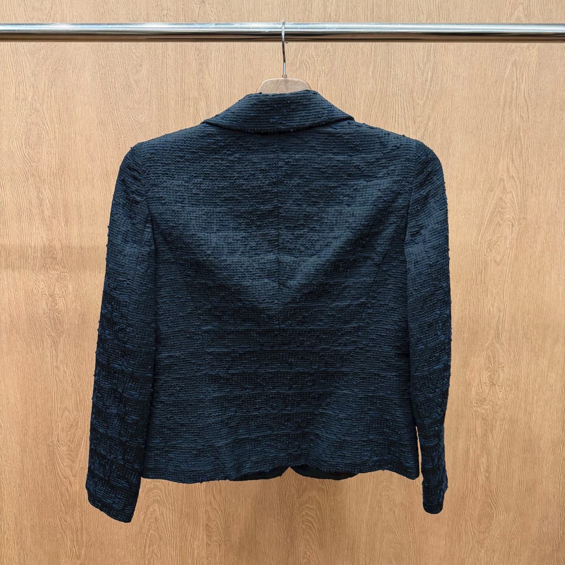 엠포리오 아르마니 긴팔 자켓 러플 레이어드 라펠 디테일 블랙 상품이미지3