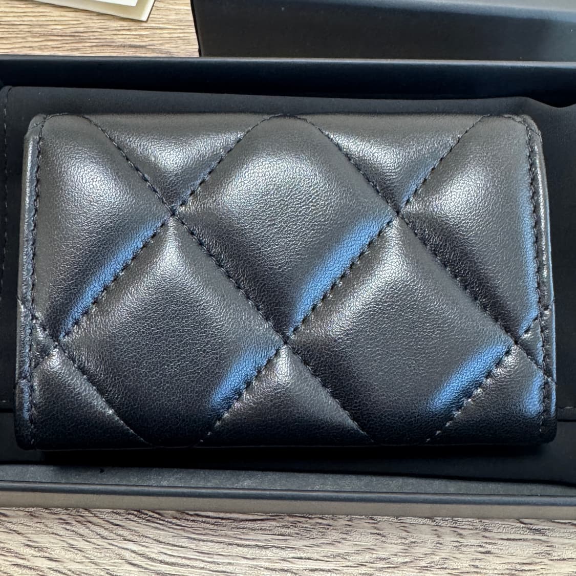 샤넬19 똑딱이 카드지갑 블랙 새제품 AP1790 상품이미지3