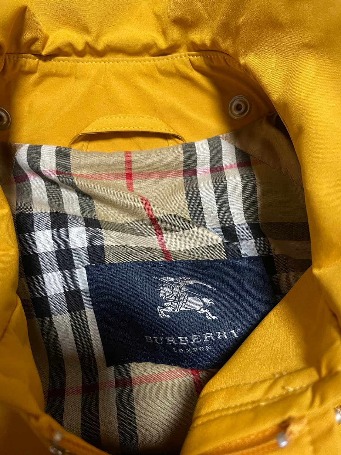 버버리 사파리 코트 정품 상품이미지2