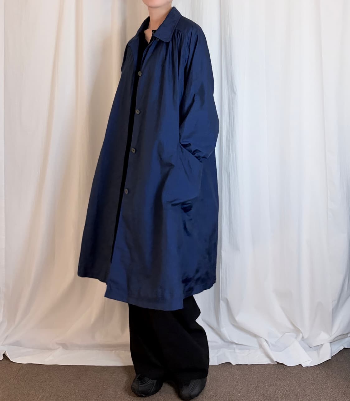 Nylon Oversized Balmacaan Coat - Blue 상품이미지3