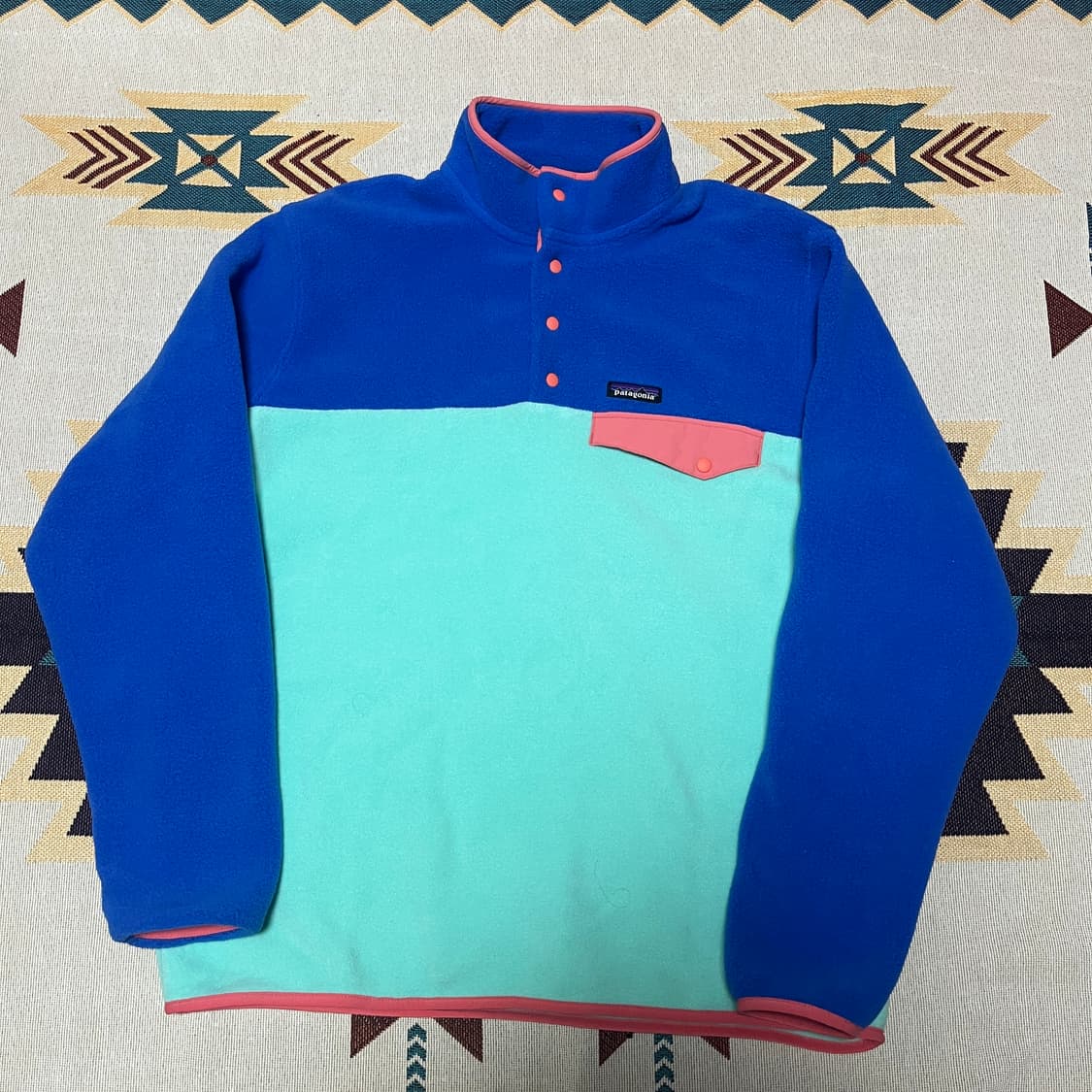 파타고니아 신칠라 투톤 컬러 스냅티 XL 상품이미지2