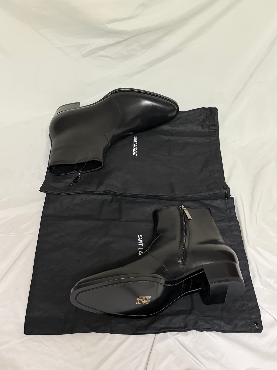 생로랑 레더 첼시 앵클 부츠 상품이미지10