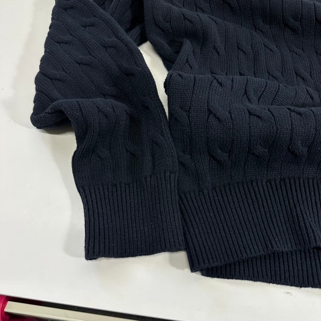 L 인템포무드 다크네이비 루즈핏 라운드 꽈배기니트 상품이미지4