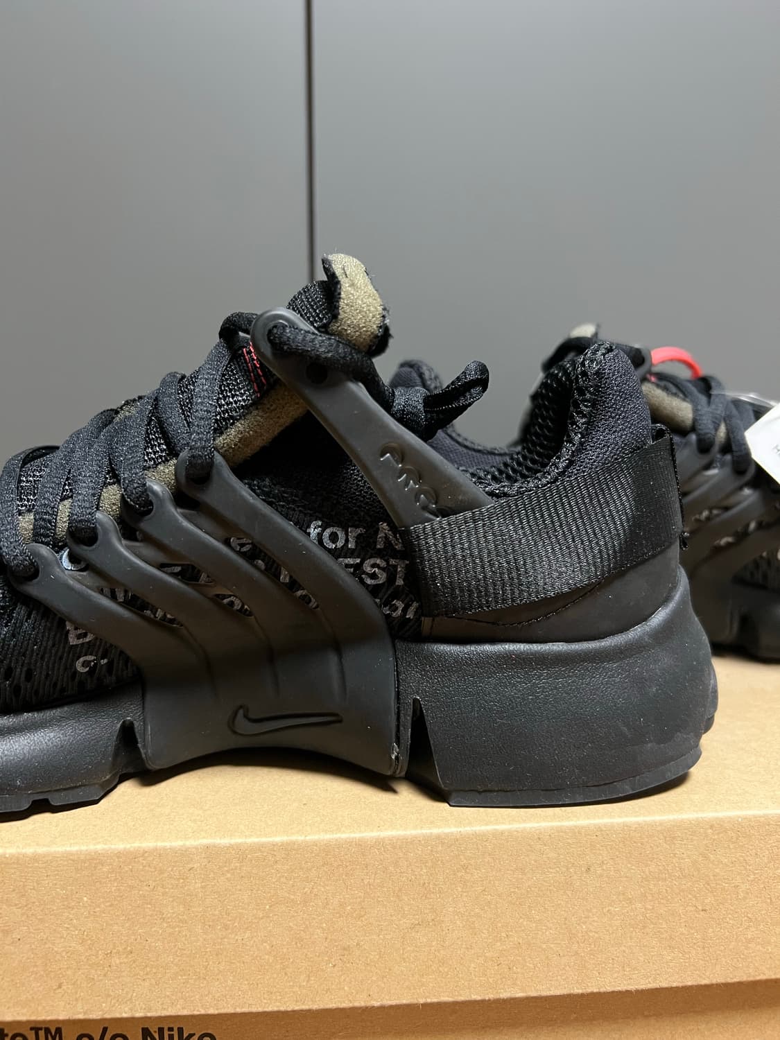 나이키 X 오프화이트 프레스토 V2 블랙 (나코택) 상품이미지7