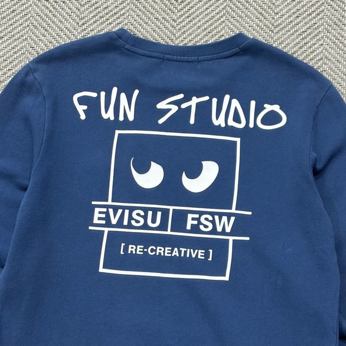 에비수 백프린팅 맨투맨 v2181 상품이미지4