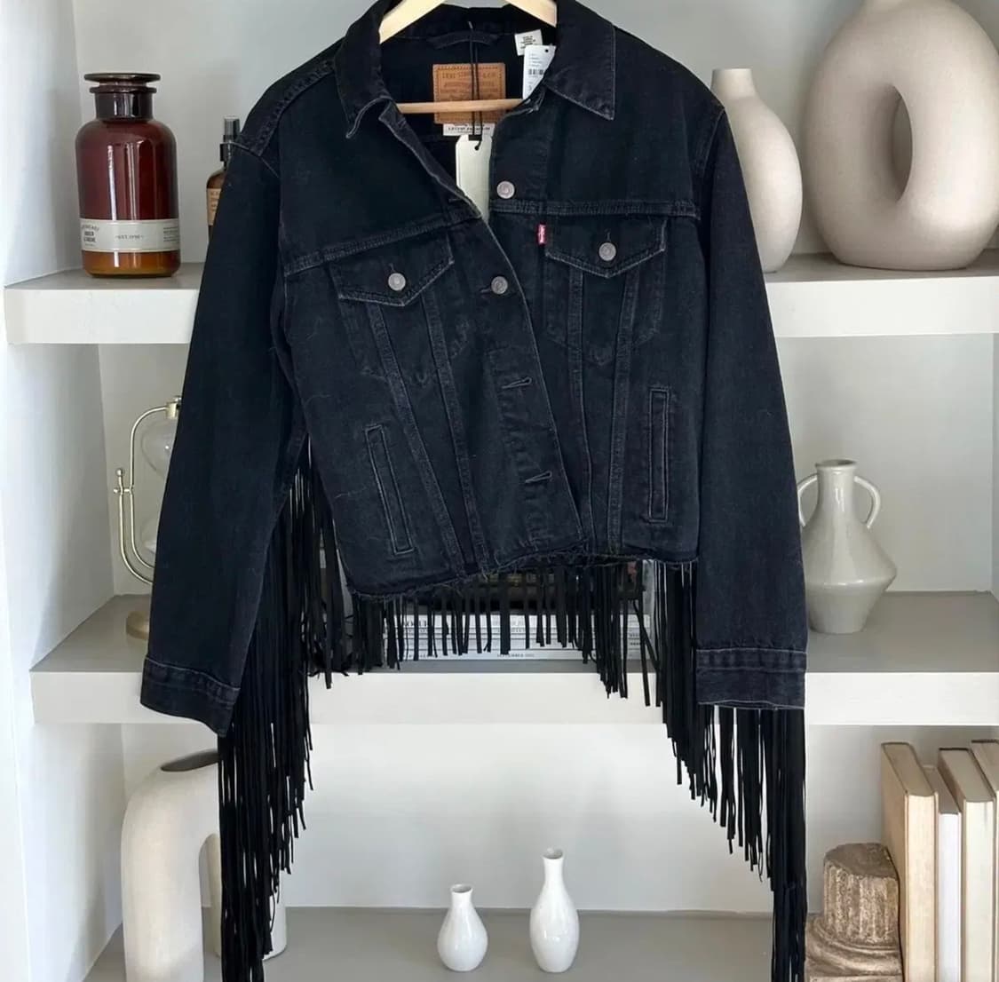 리바이스 블랙 프린지자켓 상품이미지1