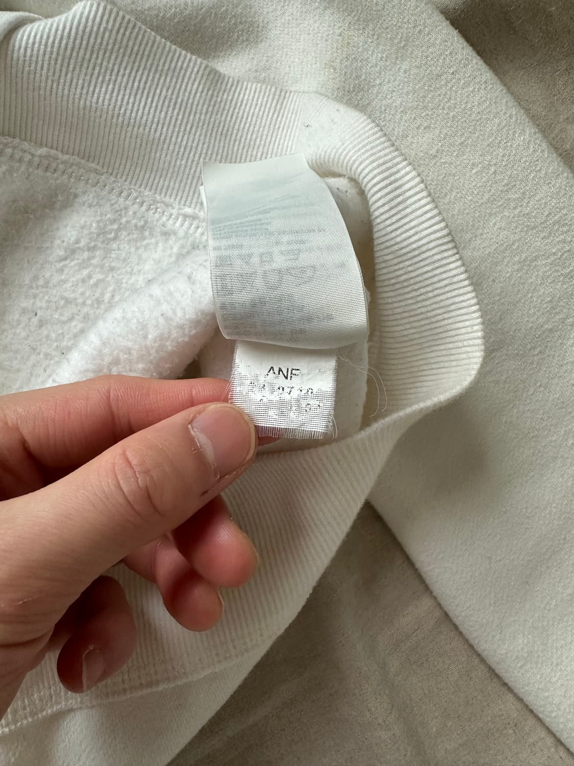 아베크롬비 중앙 자수 로고 화이트 후드집업 상품이미지9