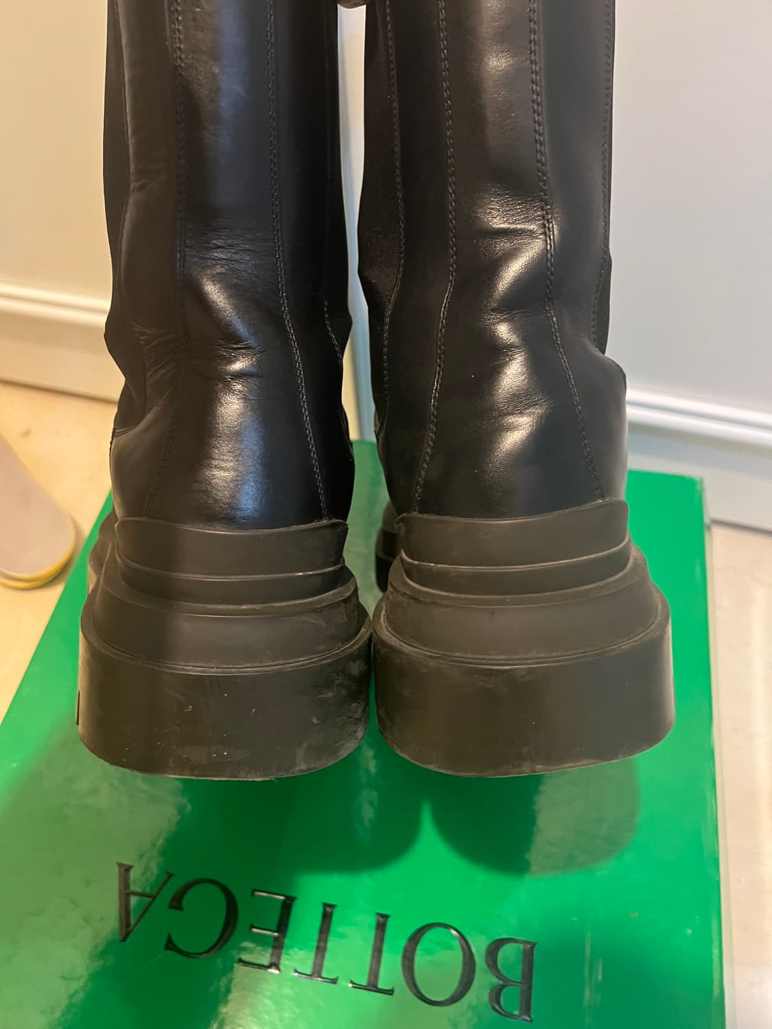 보테가베네타 타이어부츠 블랙캠핑 (42) 상품이미지3