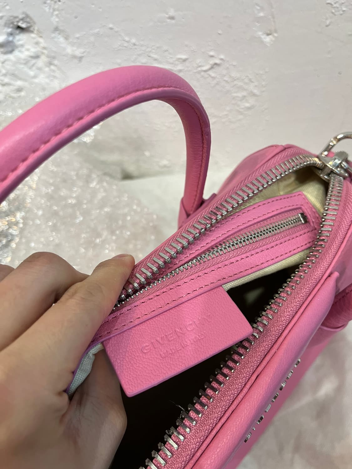 GIVENCHY 지방시 안티고나백 가방 상품이미지7