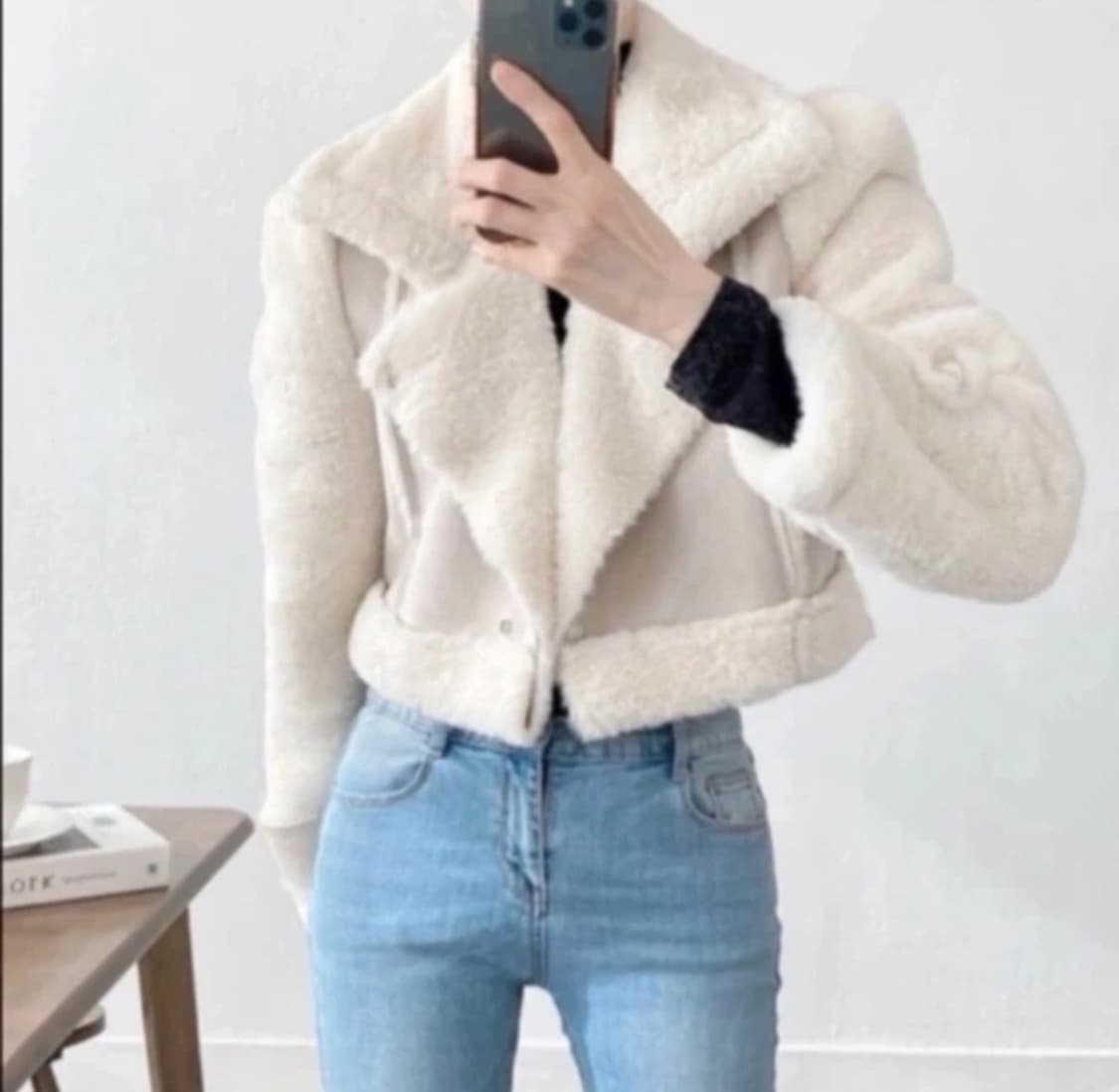 [새제품/택있음] 아이보리 무스탕 자켓 FS 상품이미지3