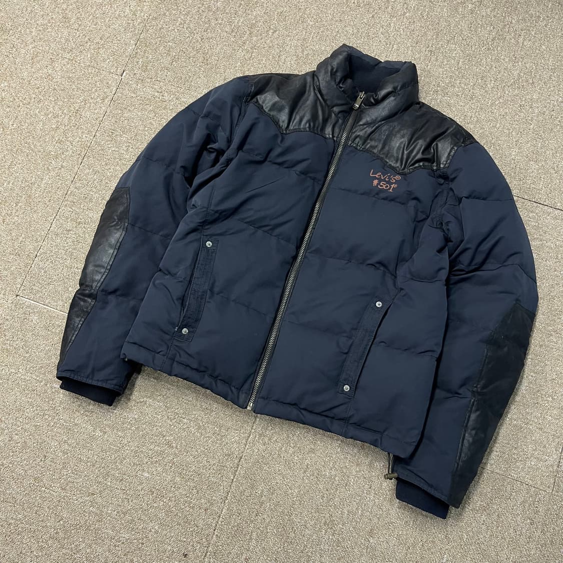  리바이스 501 덕다운 패딩 상품이미지1