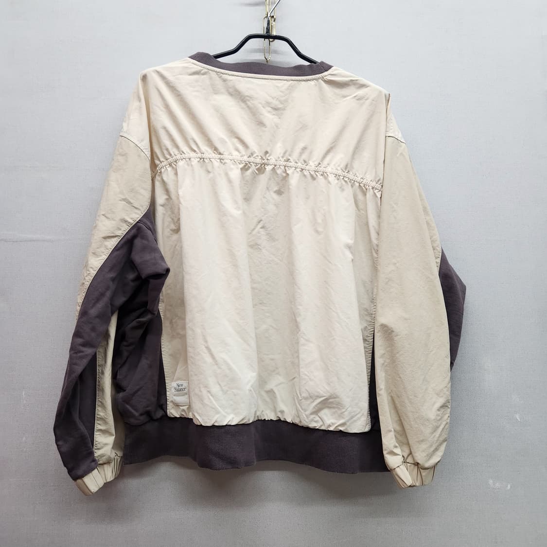 올드스쿨 뉴발란스 아노락 배색 맨투맨 90(free) 상품이미지4