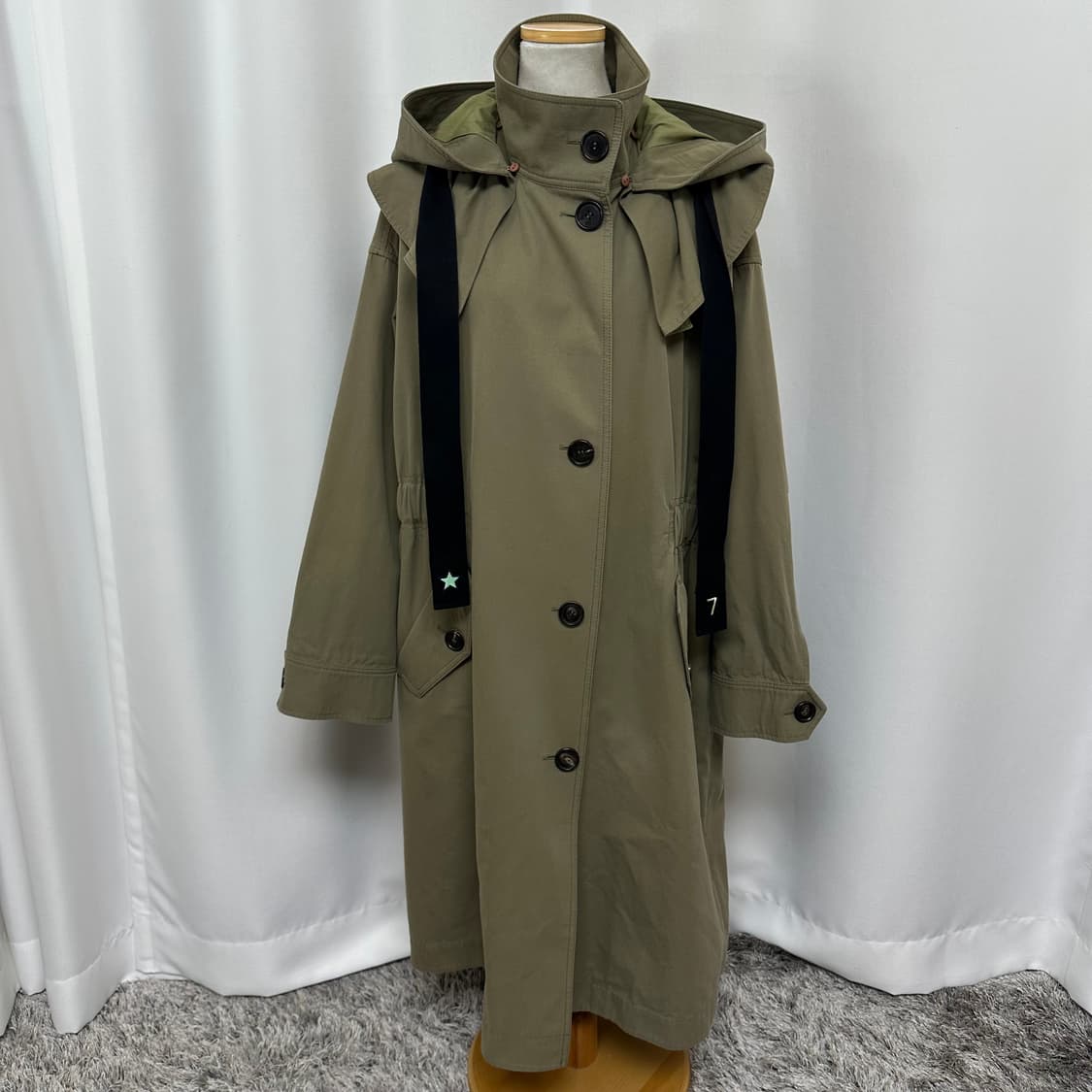   럭키슈에뜨 여자 간절기 후드롱자켓 카키 36 (실측124) 상품이미지1
