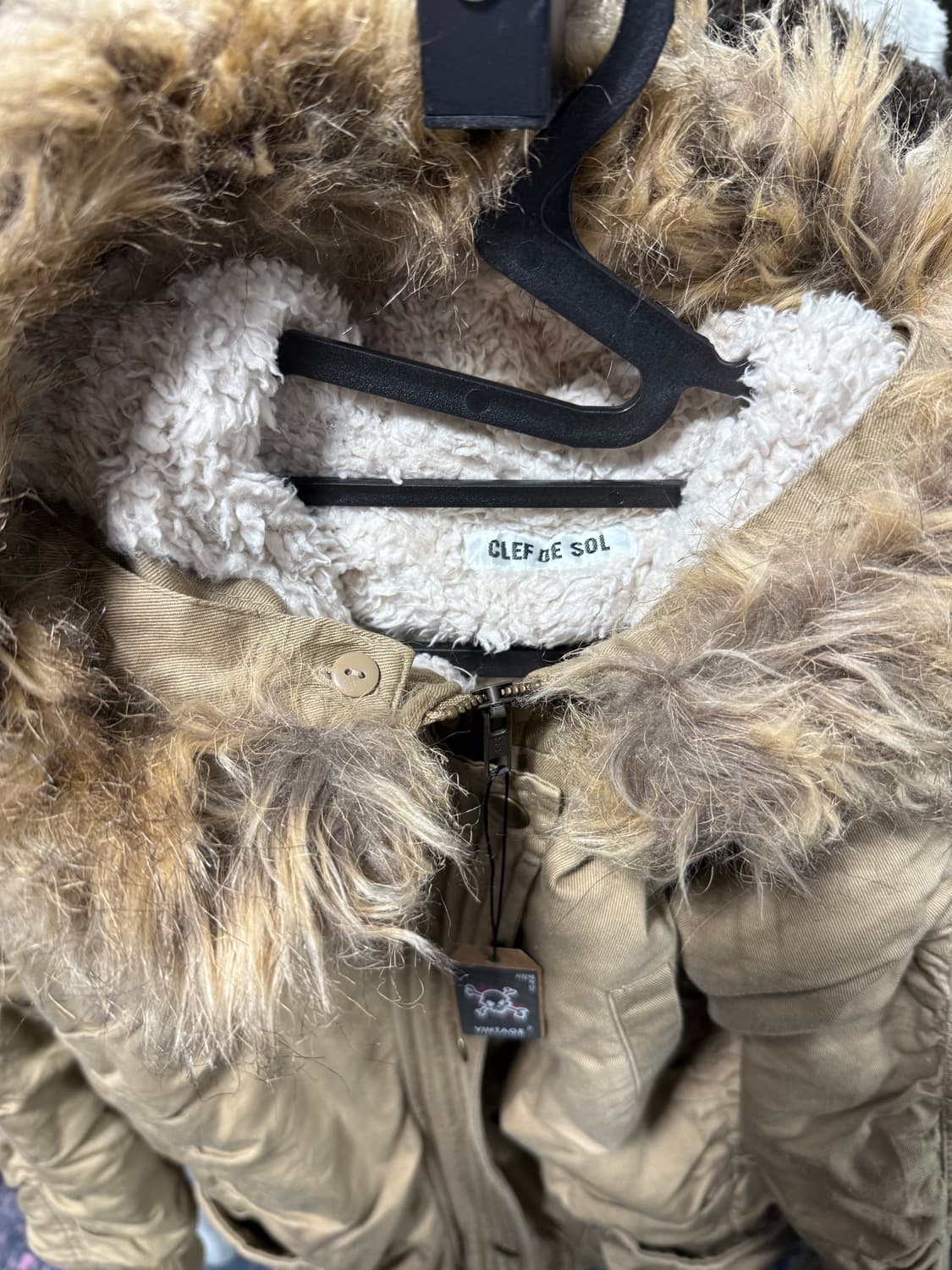 셔링 디테일 퍼후드 윈터 자켓 상품이미지9