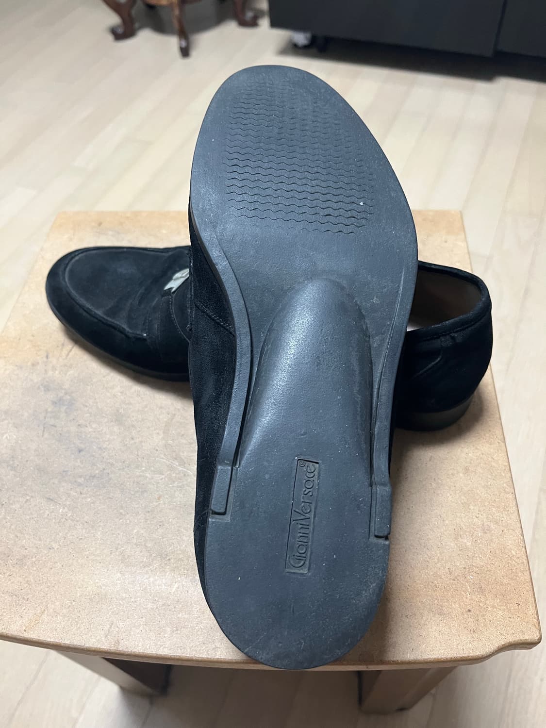 Gianni Versace 블랙 스웨이드 로퍼 상품이미지4