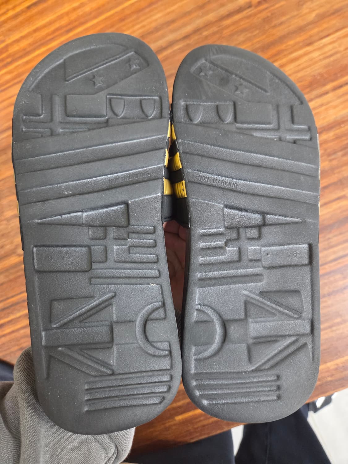 아디다스 아디사지 골드 벨크로 지압 슬리퍼 265 상품이미지3