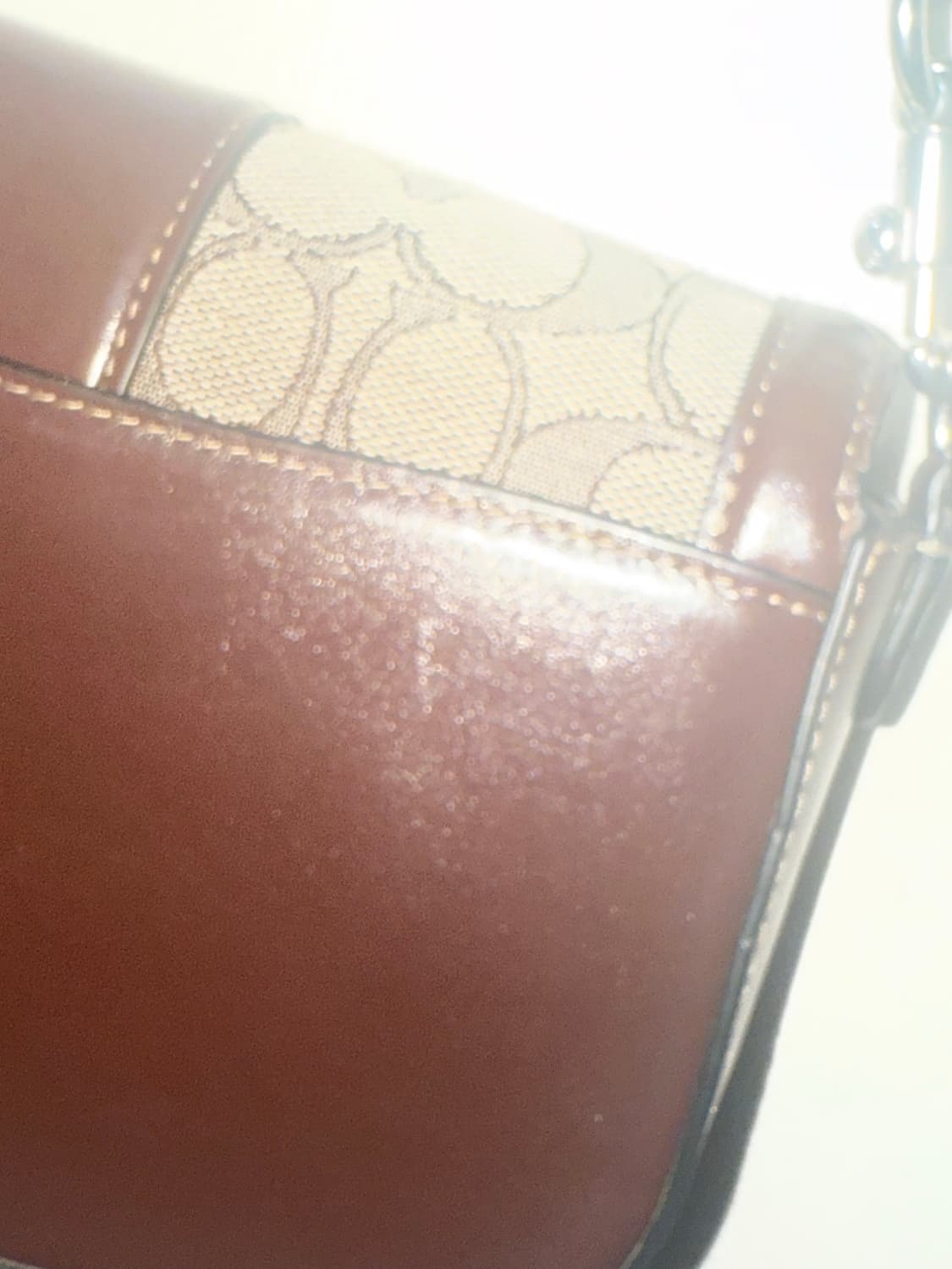 코치 안드레아 스몰 숄더 백 인 시그니처 자카드 상품이미지4