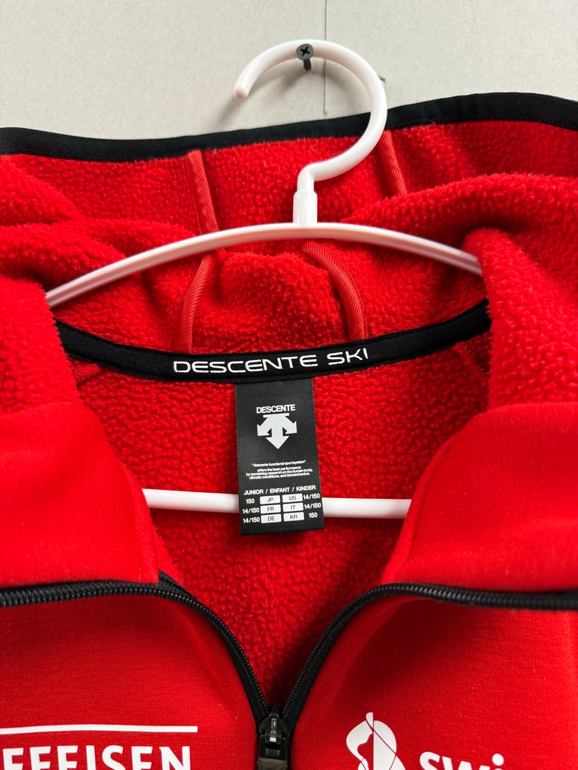 키즈 150 / 데상트 아우디 스위스 레플리카 후드집업 레드 상품이미지6