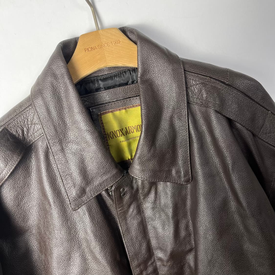 [Knox Armory] 알파인더스트리 A-2 레더자켓 상품이미지3