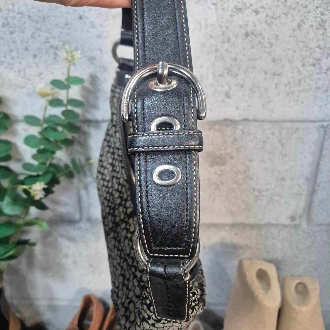 코치 시그니쳐 빈티지 호보백 상품이미지8