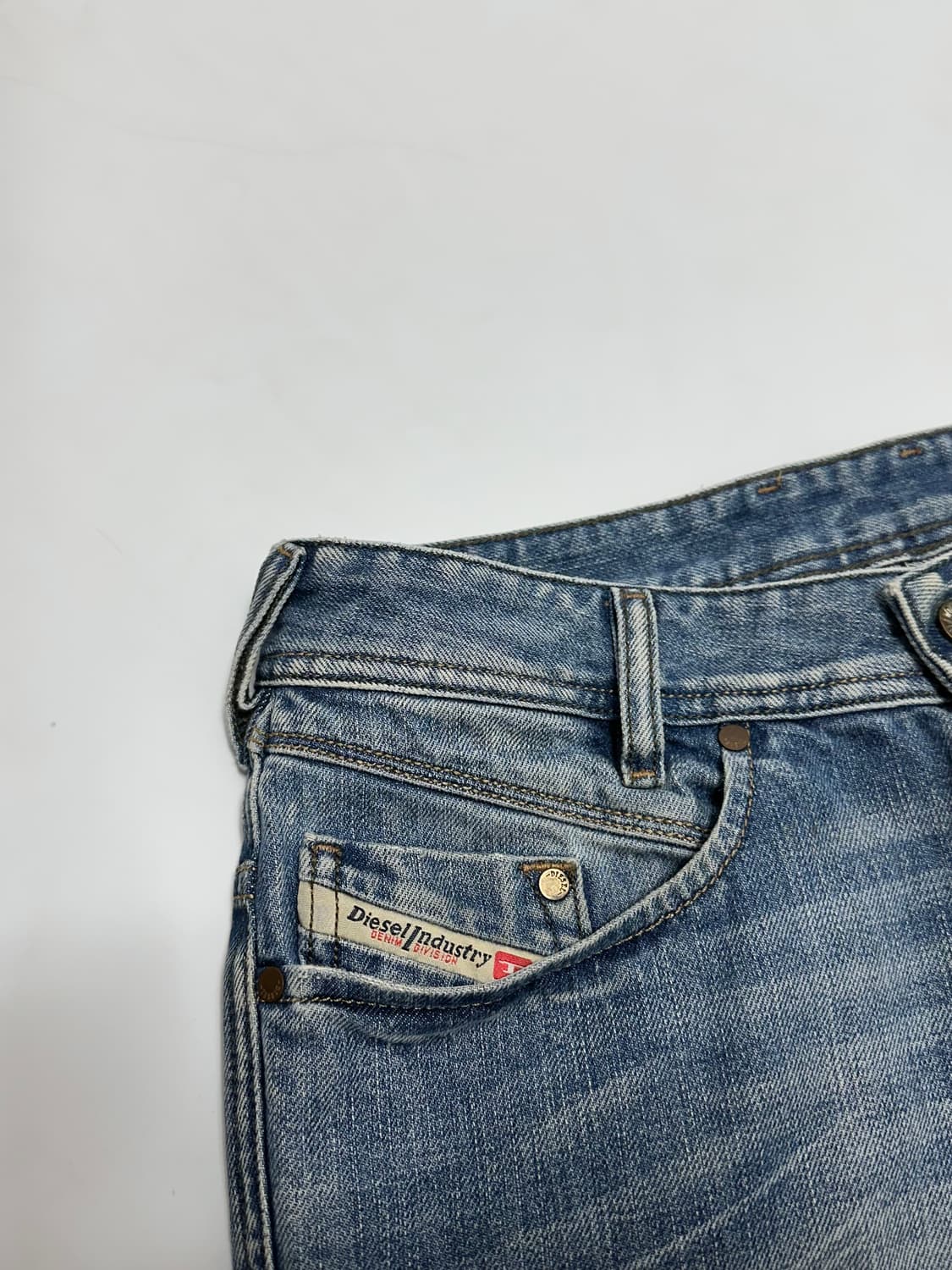 디젤 포이악 워싱 슬림 스트레이트 데님팬츠 청바지 상품이미지3