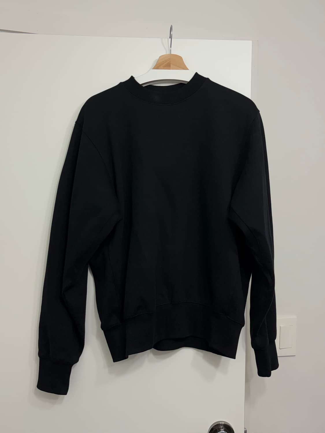 렉토 백 로고 패치 맨투맨 상품이미지1