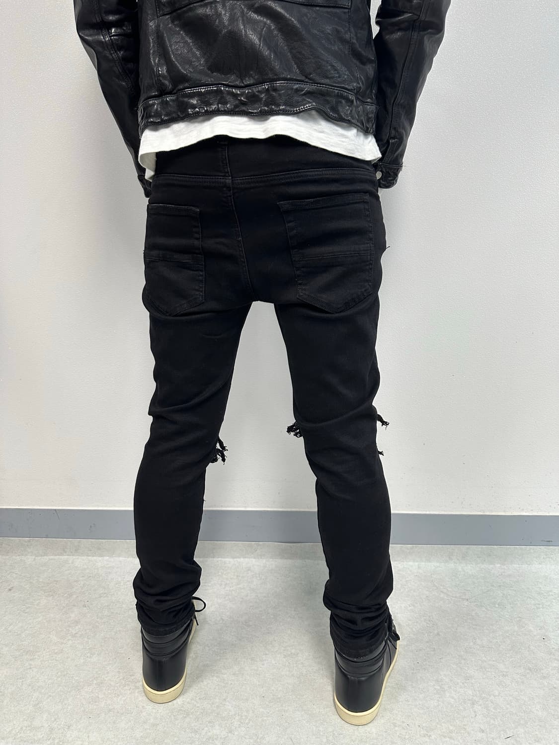 아미리 mx1 블랙 레더 패널 진 상품이미지2